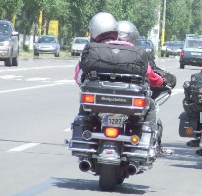 Motociclist fără permis, cercetat de poliţişti